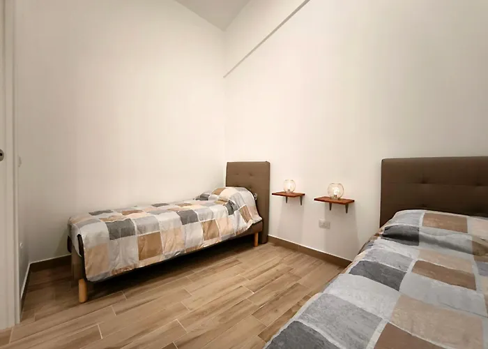 Casa Xenia * Партинико